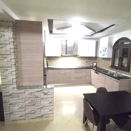 Rias House Apartament Néa Péramos