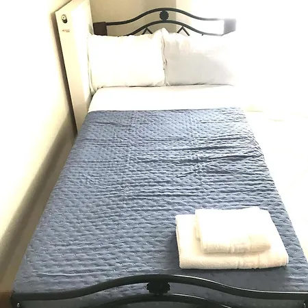 Lägenhet Rias House Néa Péramos